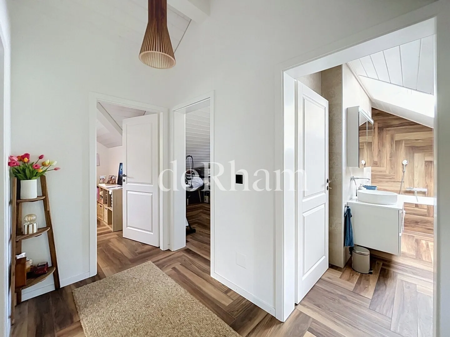 Exceptional triplex in a green setting in Mont-sur-Lausanne! - Photo 6 of 10