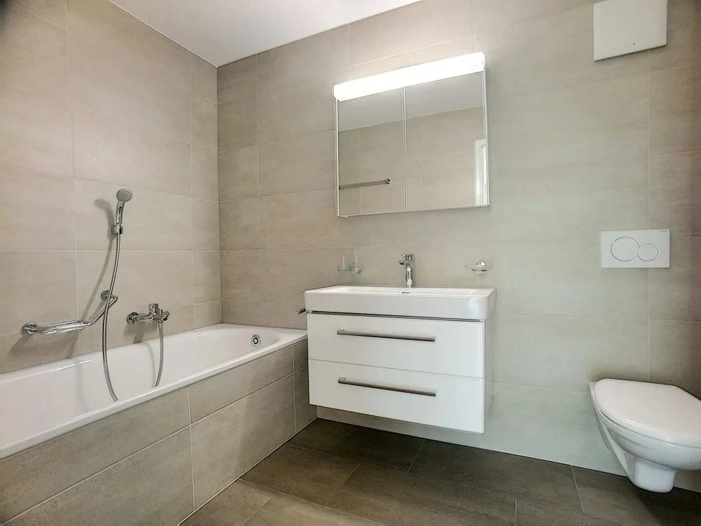 Modernes 3.5-Zimmer-Apartment - Foto 5 von 8