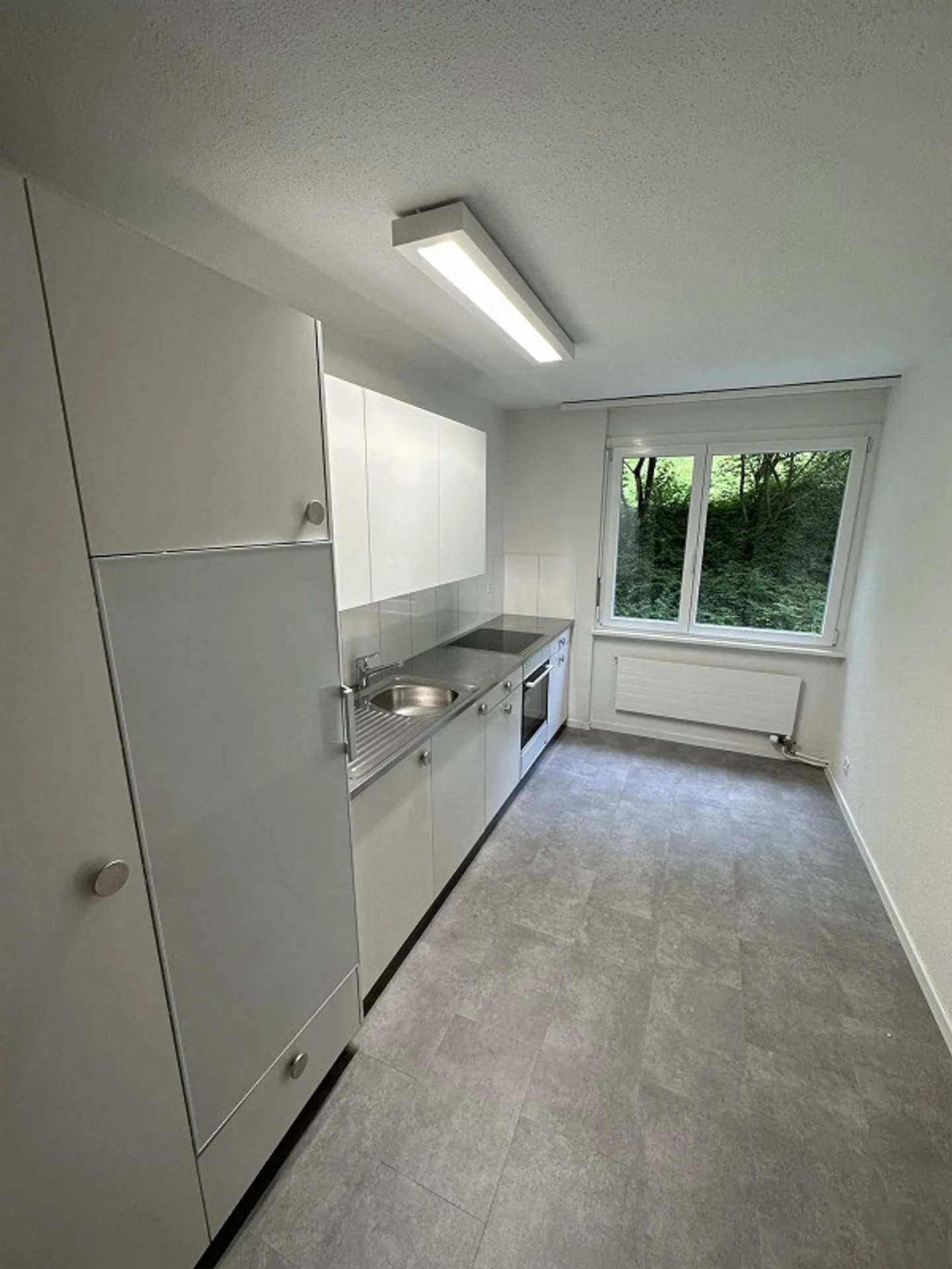 Appartement 2.0 pièces avec belle vue - Photo 2 sur 10