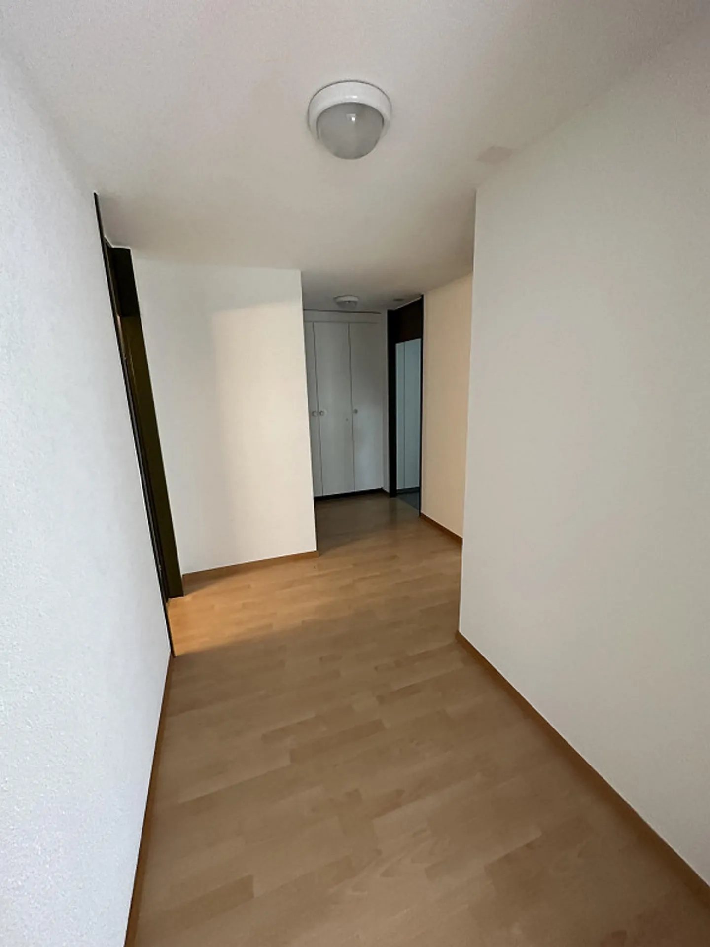 Appartement 2.0 pièces avec belle vue - Photo 4 sur 10