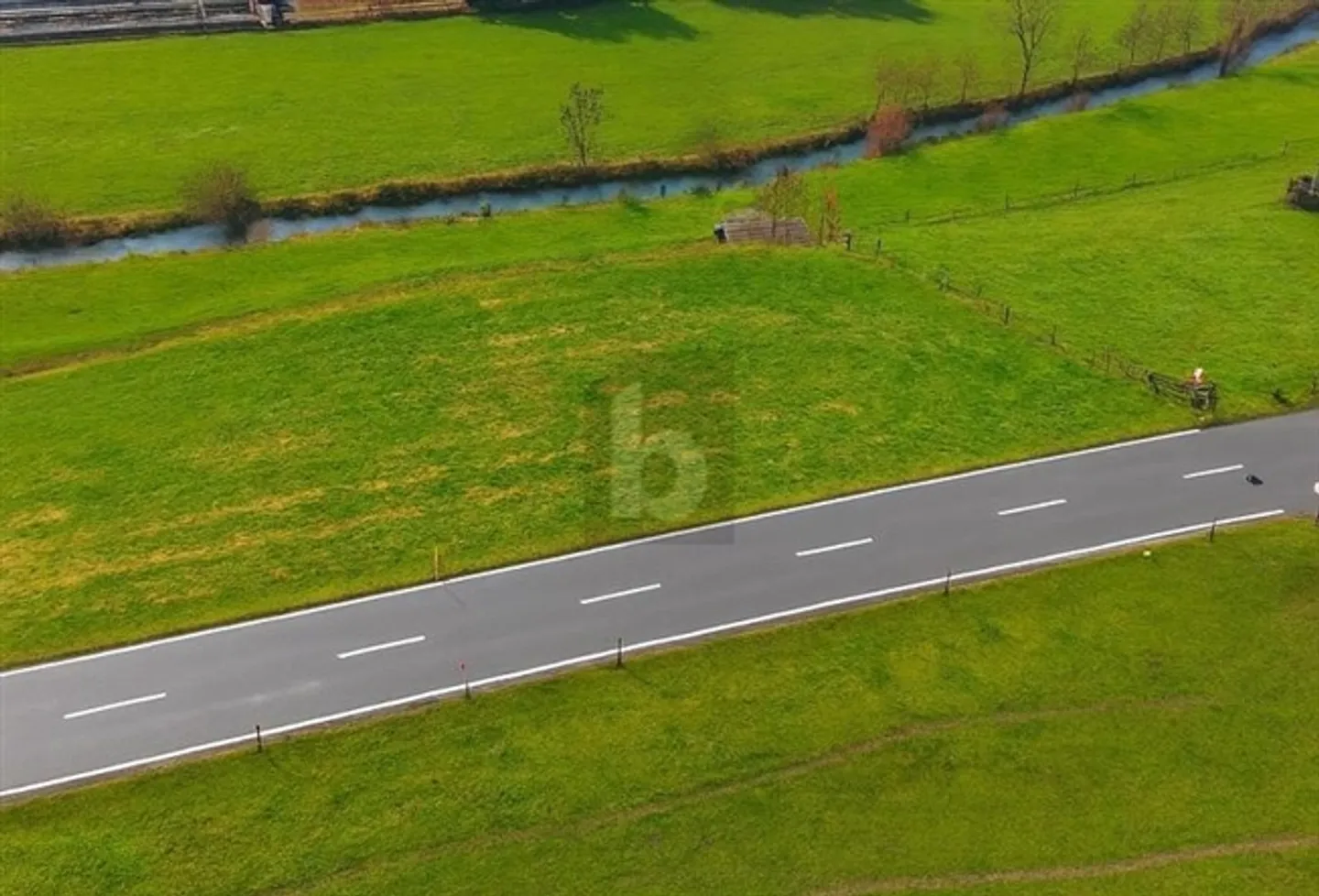 Grosszügiges Bauland in Wanzwil - Foto 3 von 4