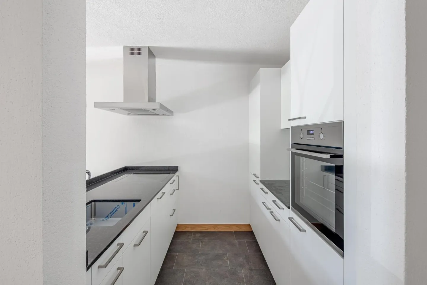 Appartement moderne près de la gare - Photo 3 sur 6