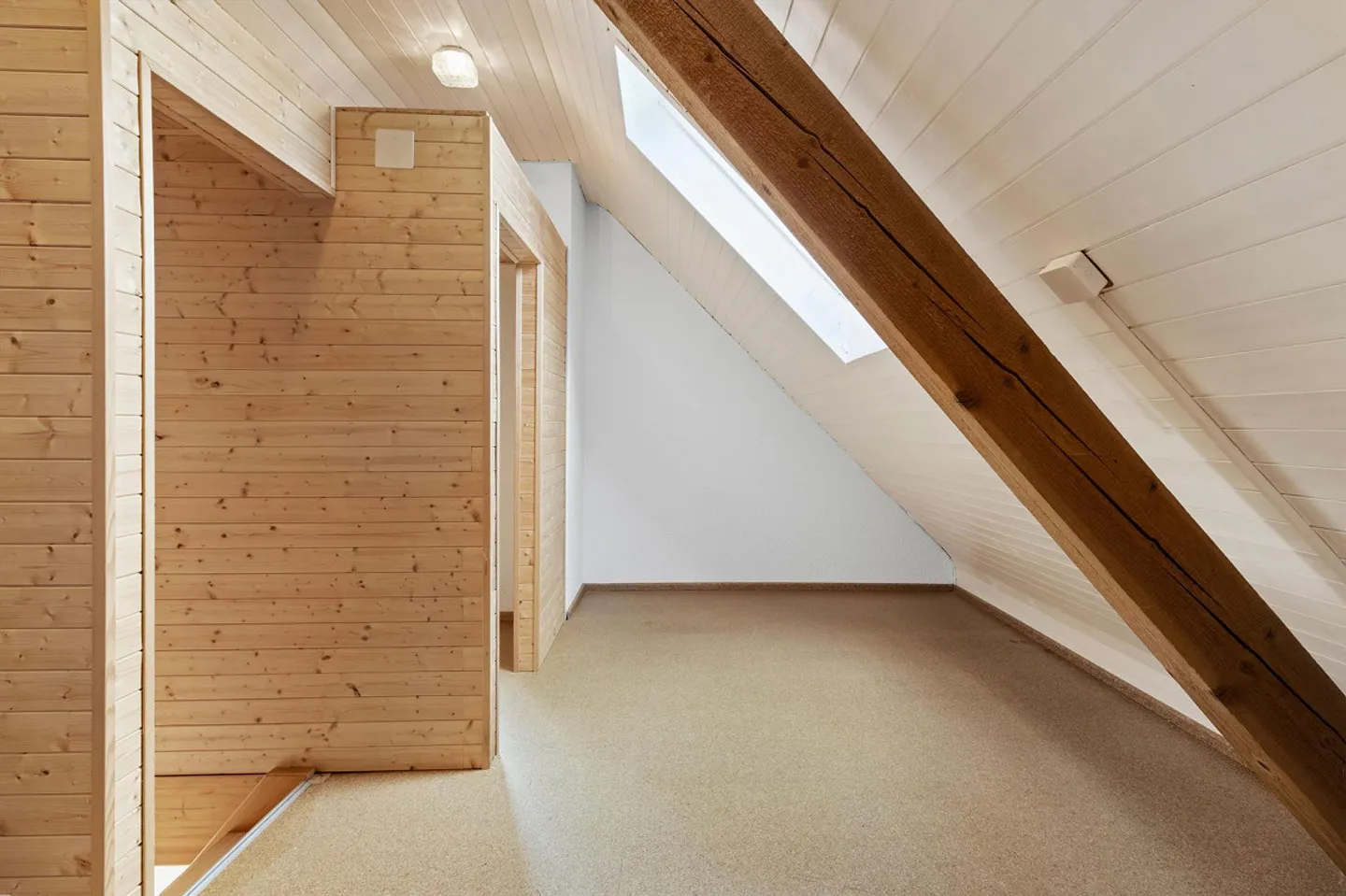 Ihr neues Traum-Zuhause: Maisonette mit Einfamilienhaus-Feeling! - Foto 5 von 12