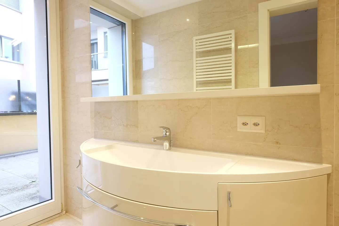 High Standard Rental Apartment, Lugano Lake Promenade, 2nd Floor - Photo 5 of 19