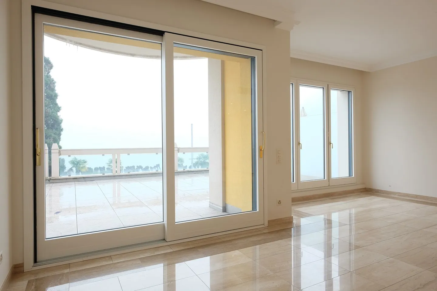 High Standard Rental Apartment, Lugano Lake Promenade, 2nd Floor - Photo 10 of 19