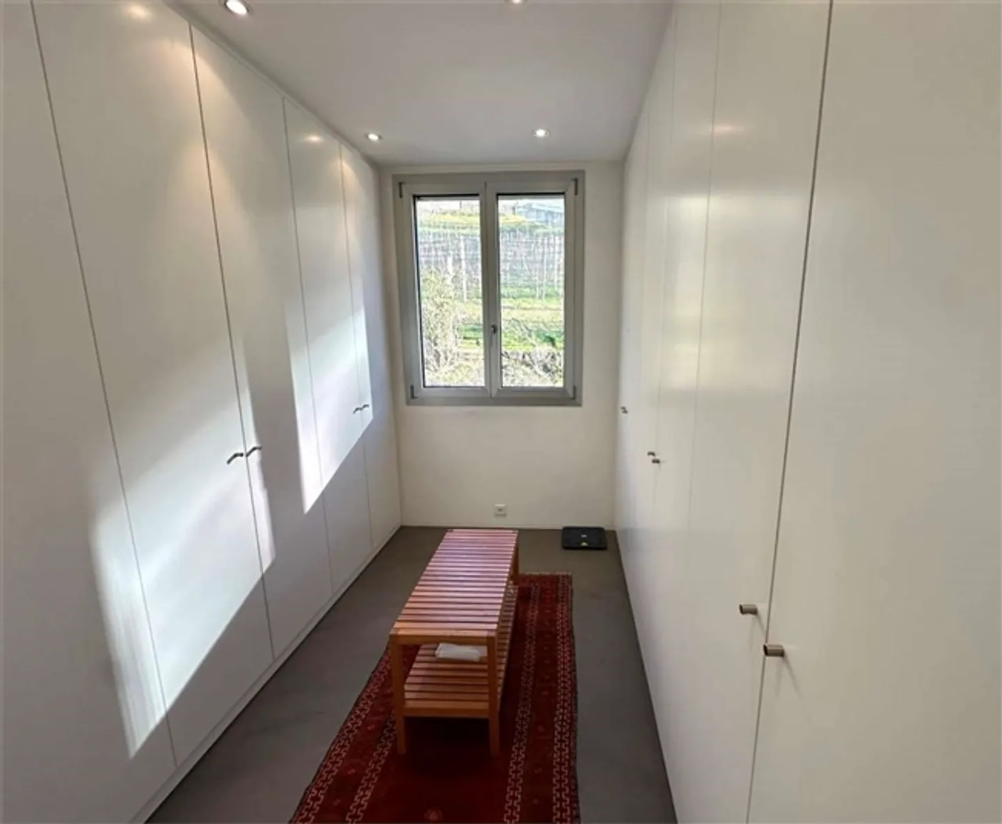 Maison individuelle moderne avec portique - Photo 9 sur 10