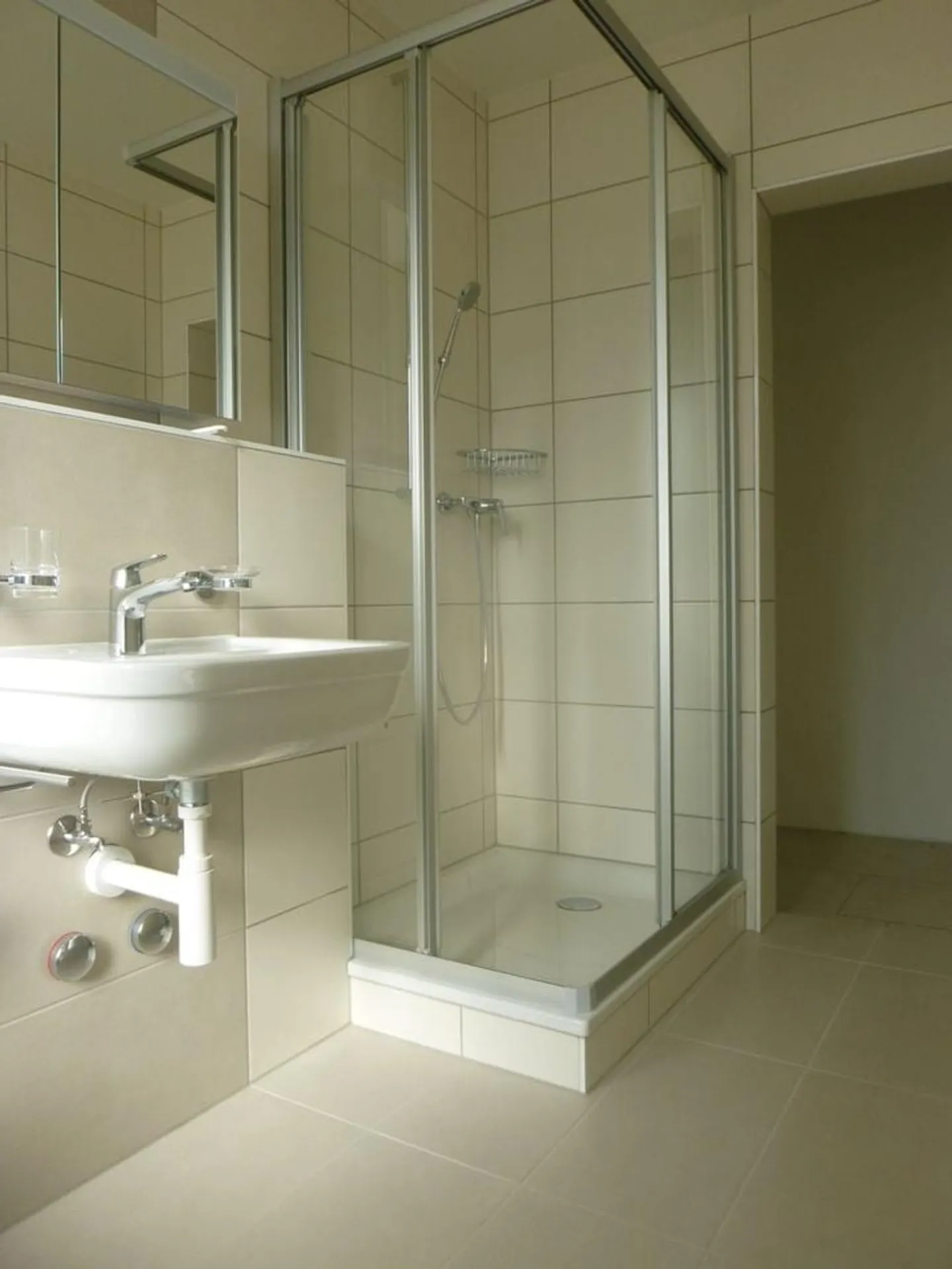 Appartamento di 2 stanze a Fleurier - Foto 3 di 4