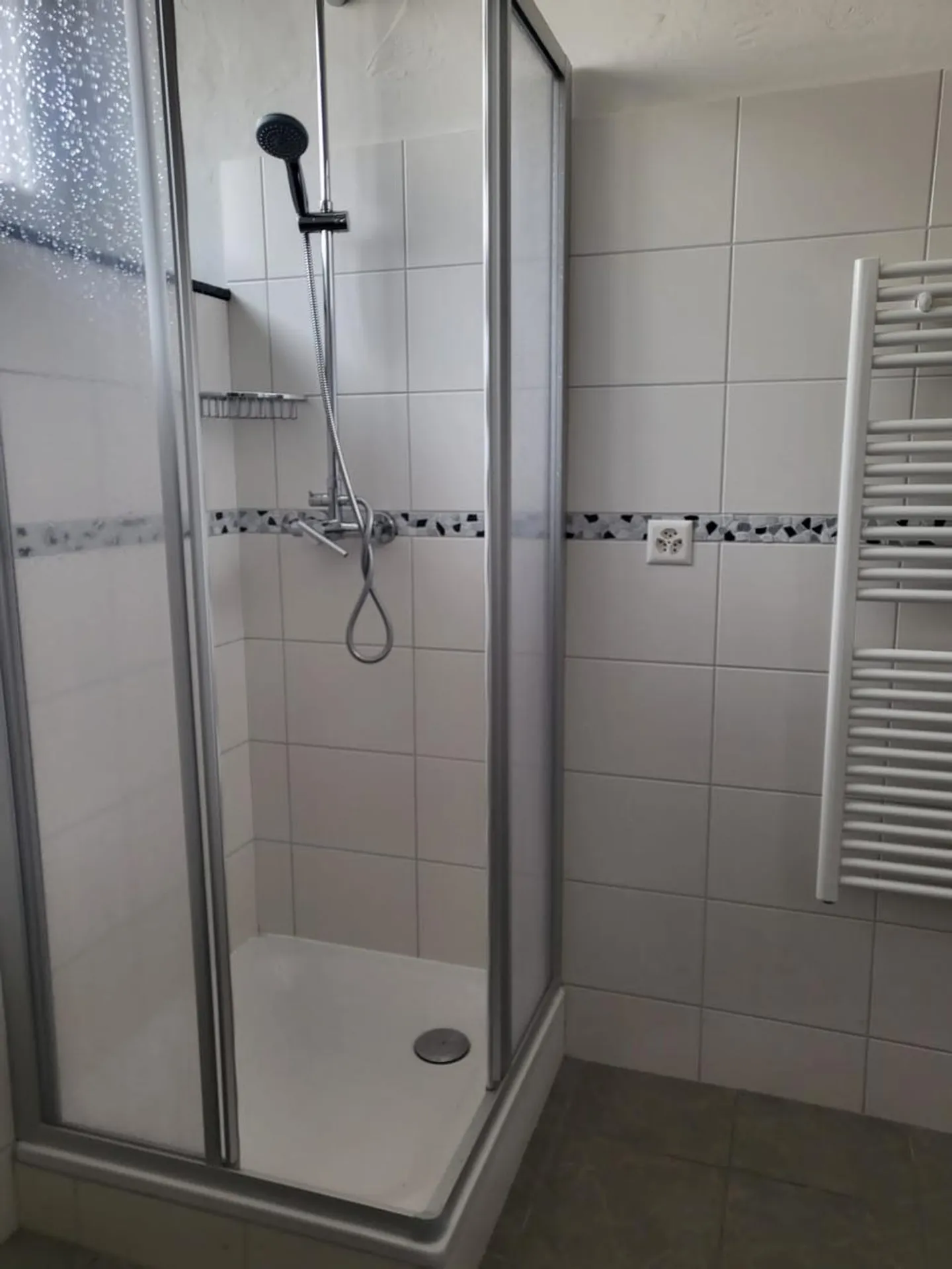 Bex: Helle und Ruhige Gewerbefläche zur Miete im Herzen von Bex - Foto 7 von 7