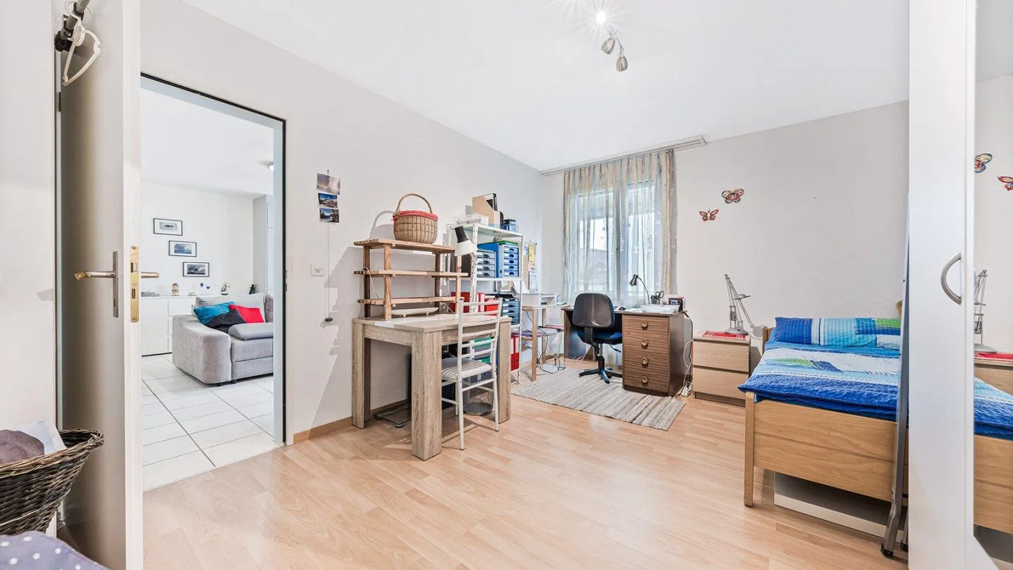 AgentSelly - Cozy Apartment with Light and Style - Photo 3 of 10