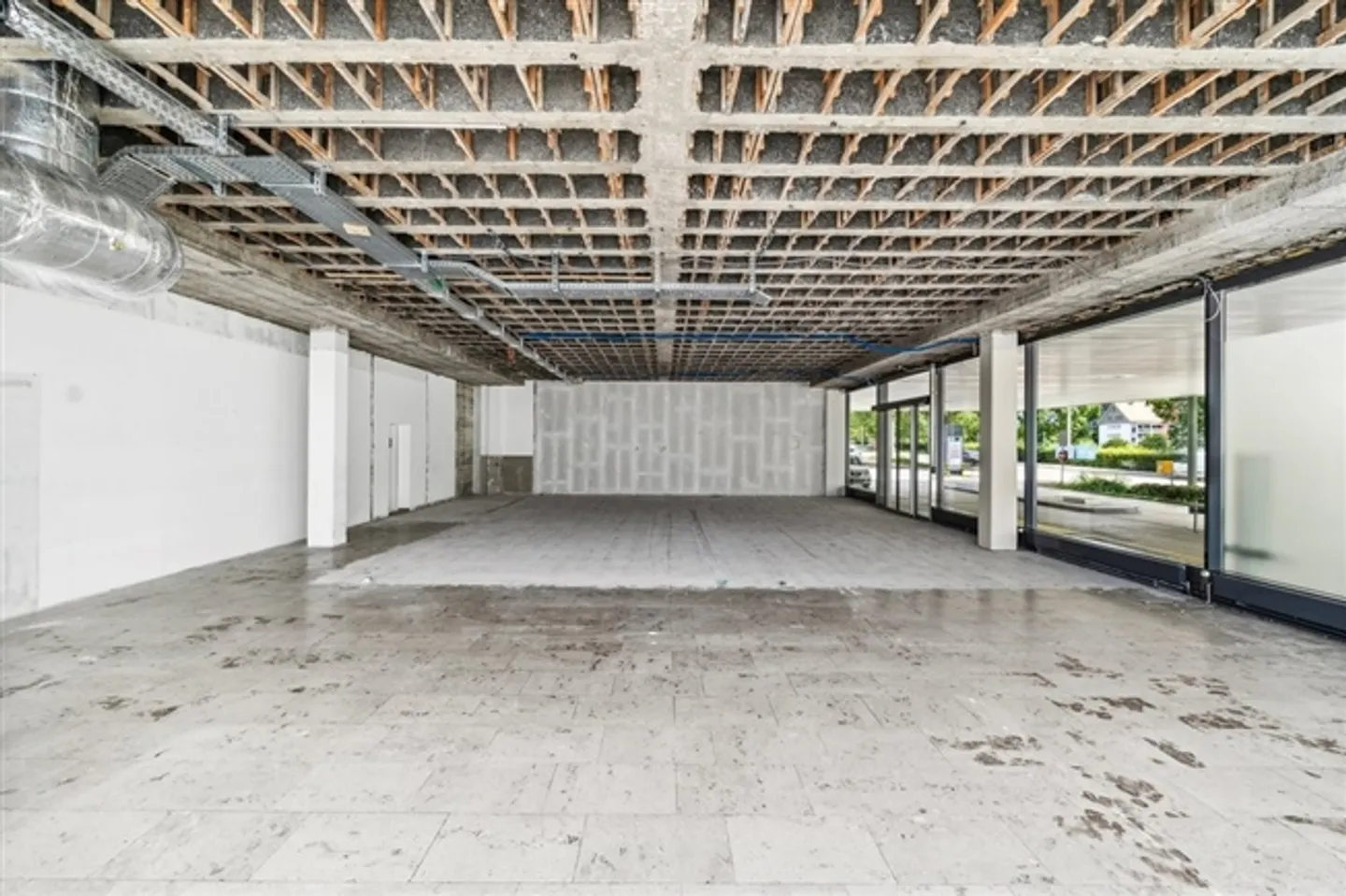 Spazio Commerciale in Posizione Centrale - Foto 1 di 7