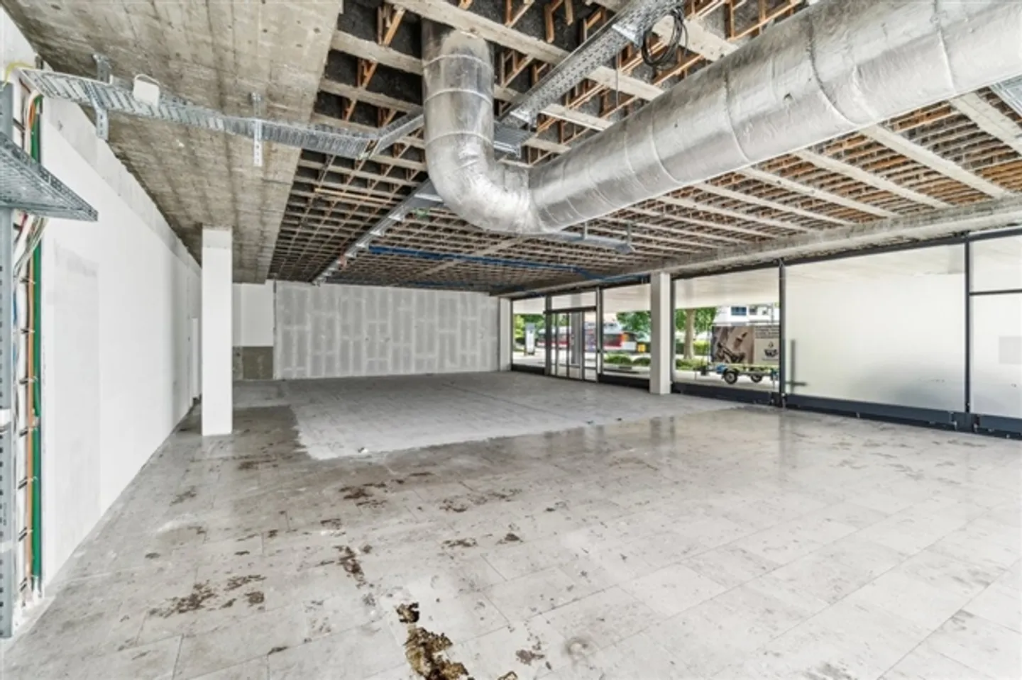 Spazio Commerciale in Posizione Centrale - Foto 3 di 7