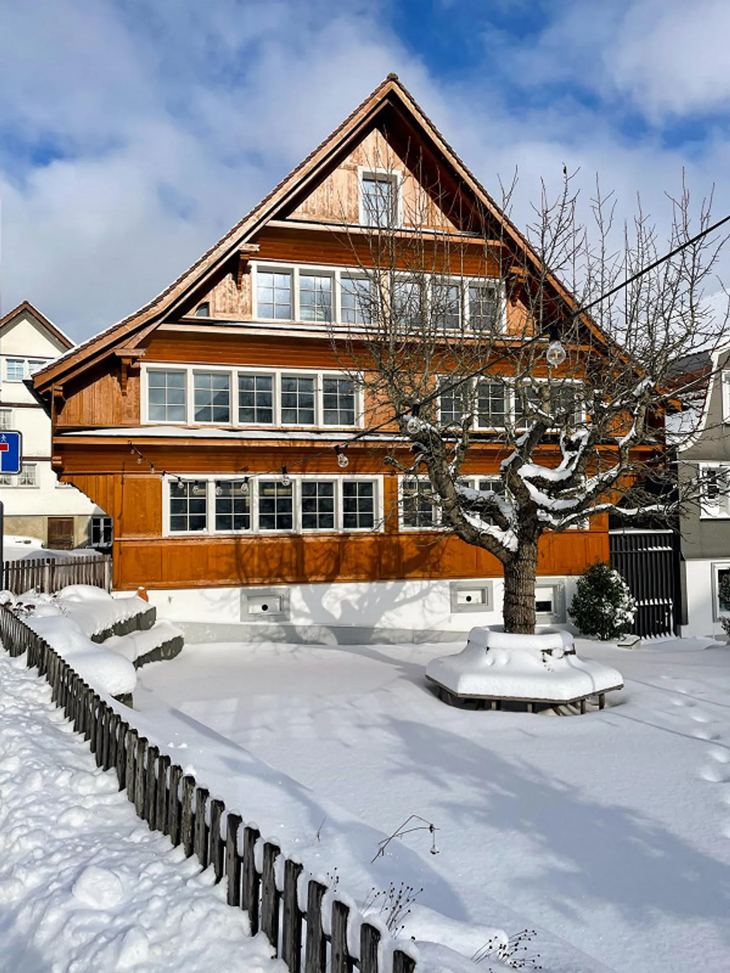 Maisonette Apartment - Photo 3 of 10