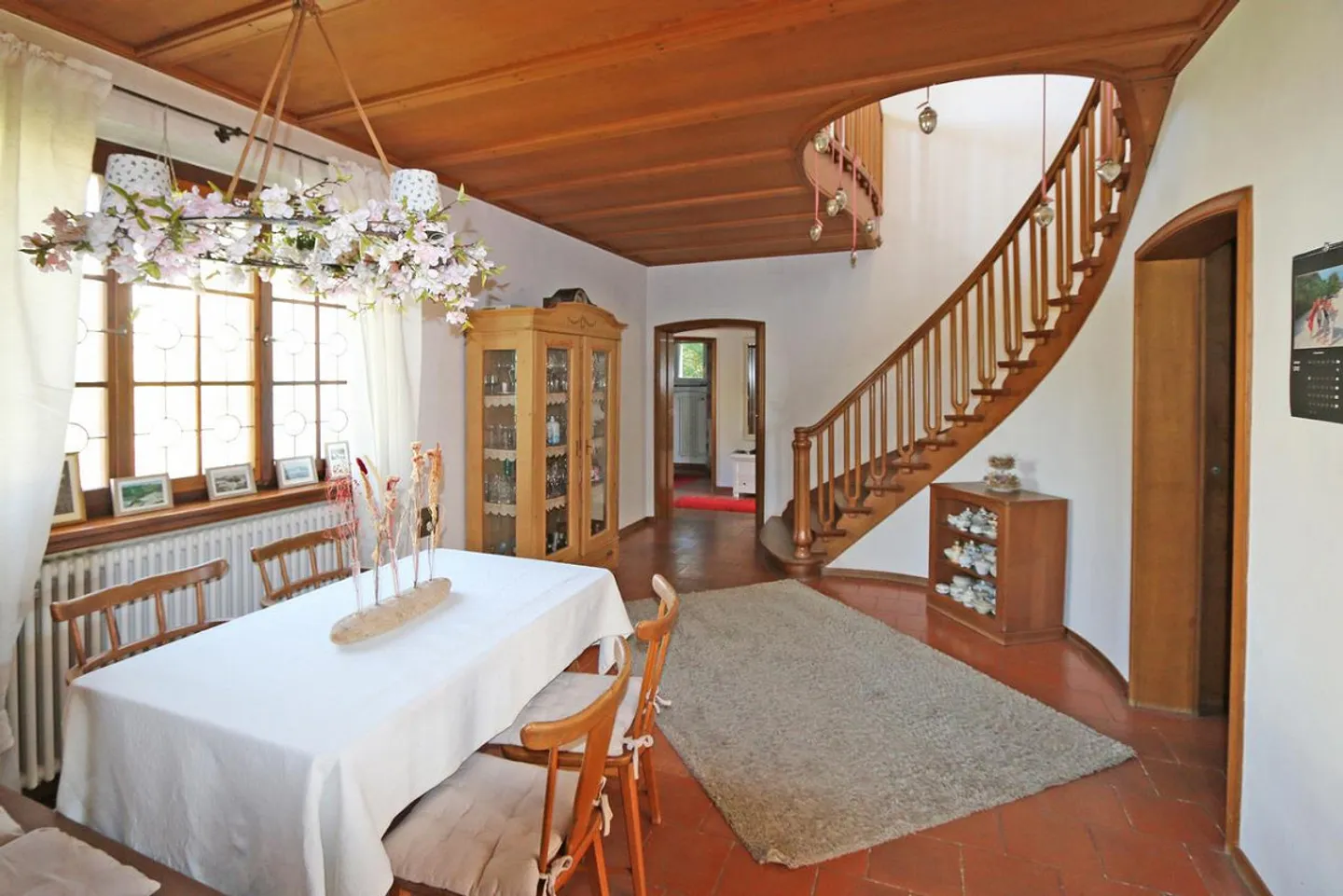 Villa maestosa e ben curata sulla pendenza soleggiata di Flurlingen - Foto 5 di 30