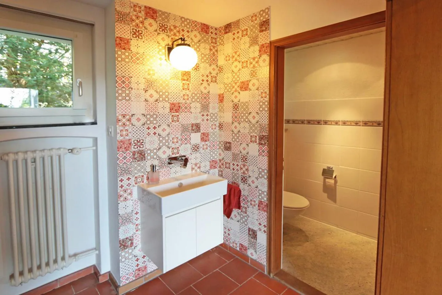 Villa maestosa e ben curata sulla pendenza soleggiata di Flurlingen - Foto 21 di 30