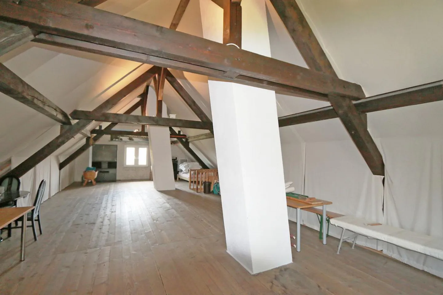 Villa maestosa e ben curata sulla pendenza soleggiata di Flurlingen - Foto 22 di 30