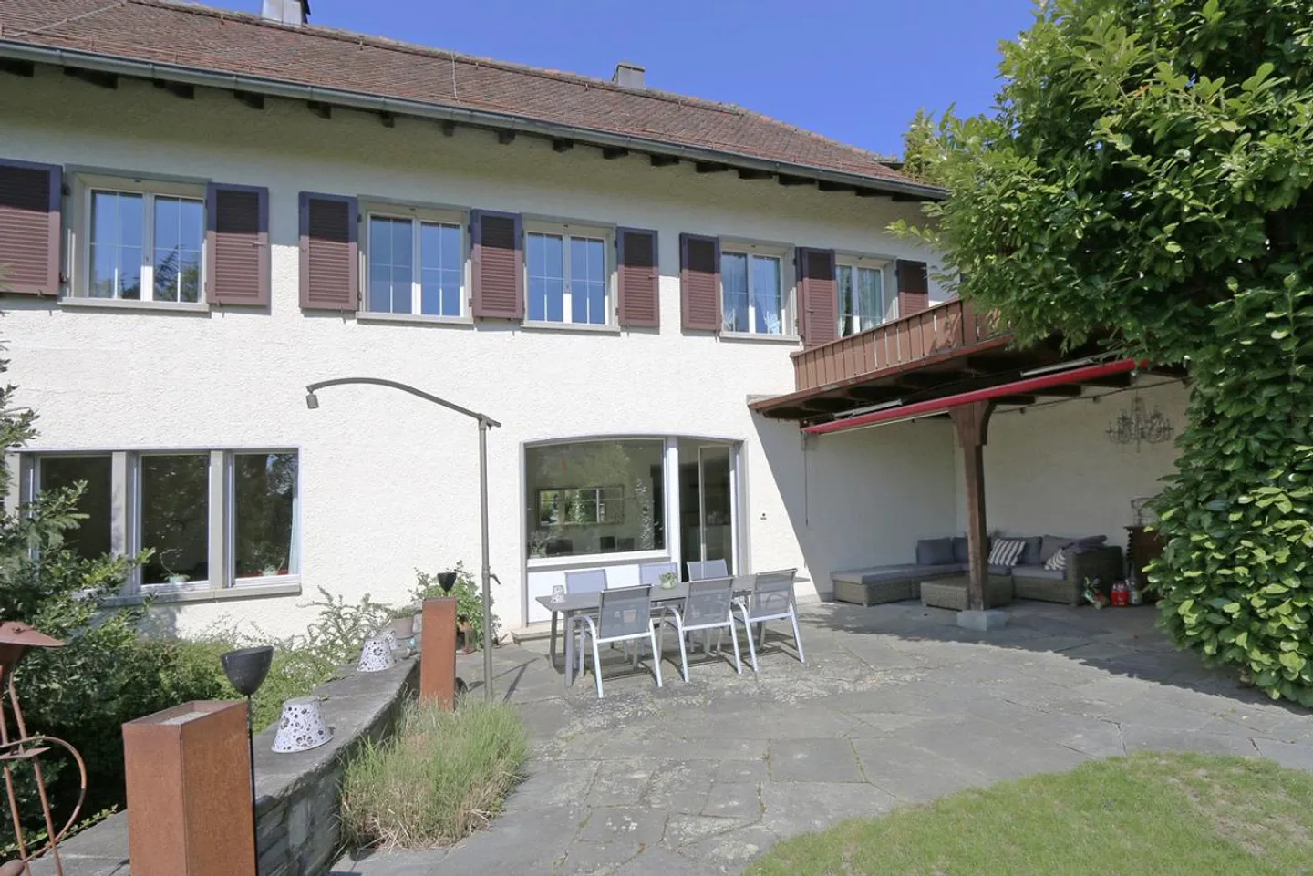 Villa maestosa e ben curata sulla pendenza soleggiata di Flurlingen - Foto 23 di 30