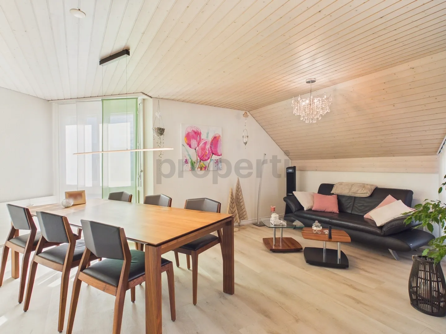 Bright 5.5-room maisonette apartment with gallery in Emmen, ... - Photo 4 of 13