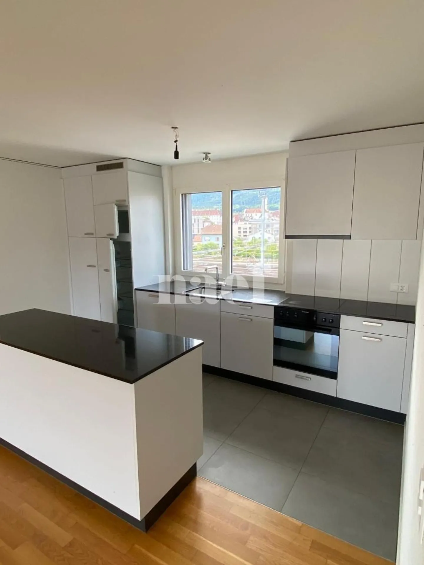 5.5 room apartment with balcony - Photo 6 of 10