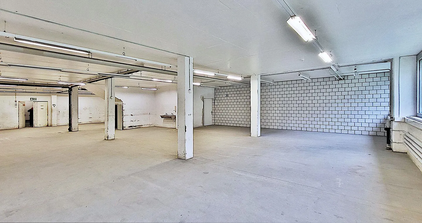 252 m² di spazio commerciale - ideale per vari utilizzi! - Foto 1 di 5