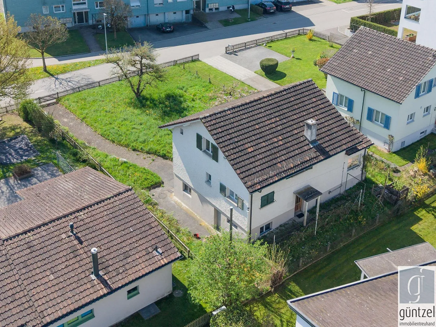 Entwicklungsmöglichkeit in Familiengebiet - Foto 3 von 10