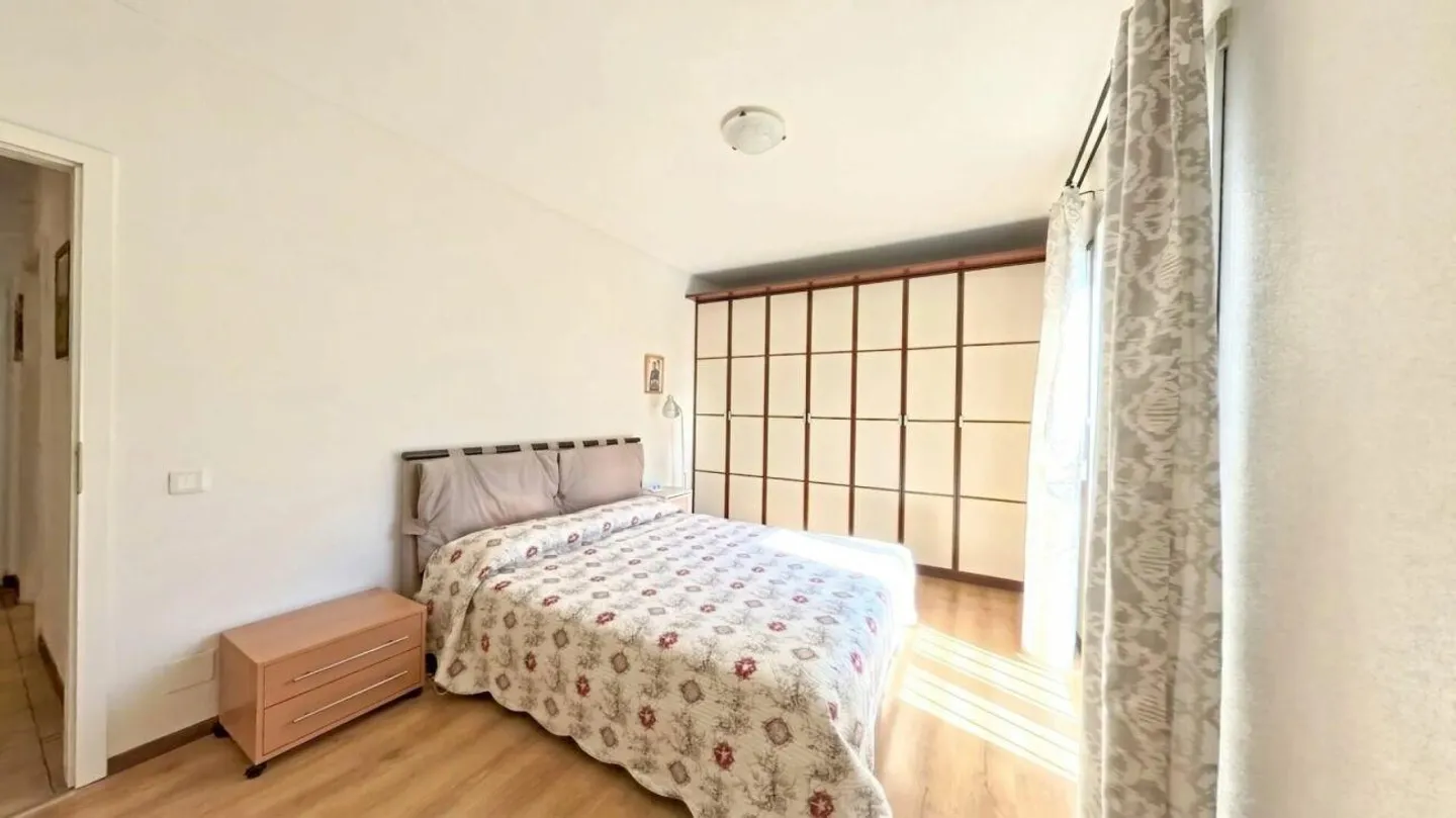 Städtische Eleganz mit Blick auf die Burgen - Foto 8 von 12