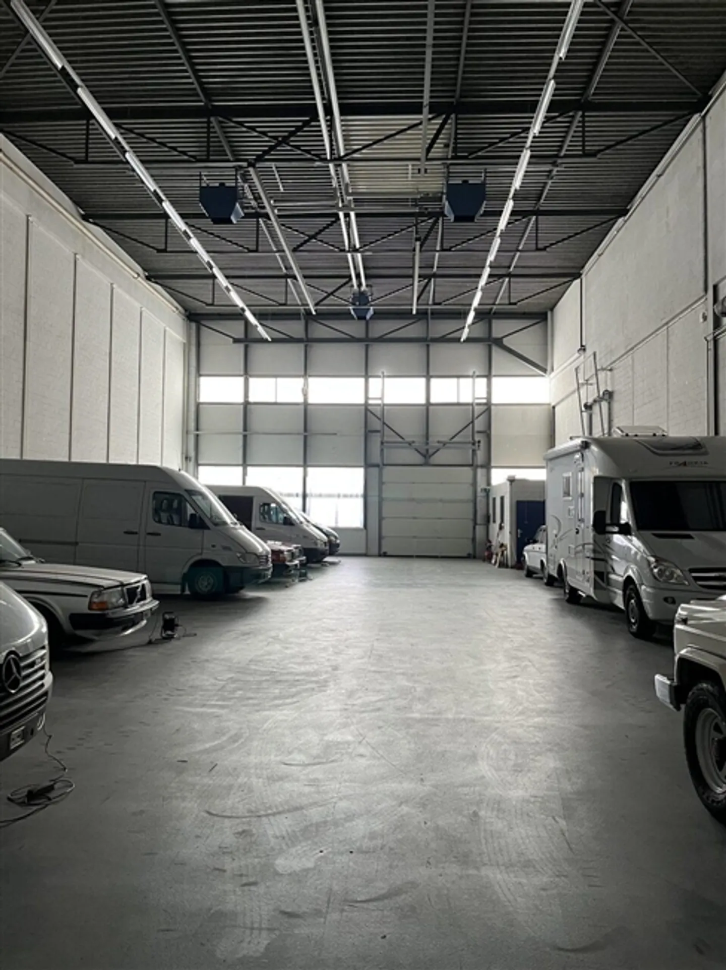 Grosszügige Gewerbehalle zu vermieten - Foto 7 von 8