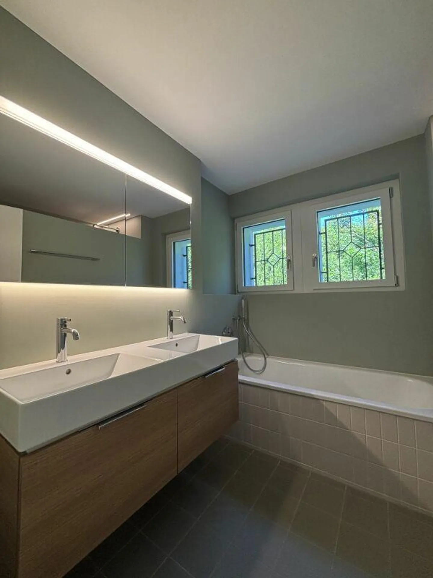 Stilvolle Wohnung im Wesemlin - Foto 12 von 14