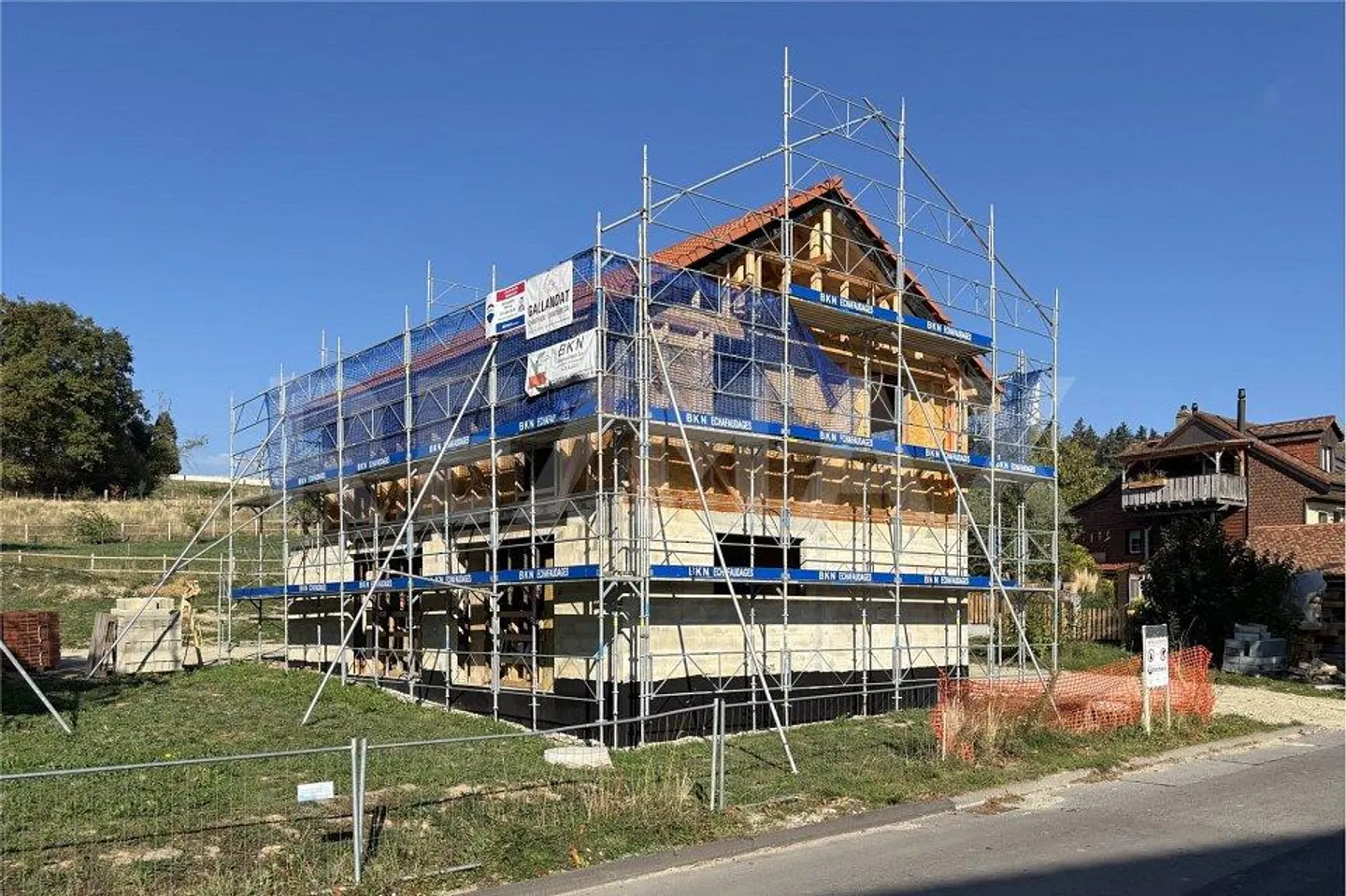 Contemporary Villa between Nature and Serenity - Photo 13 of 13