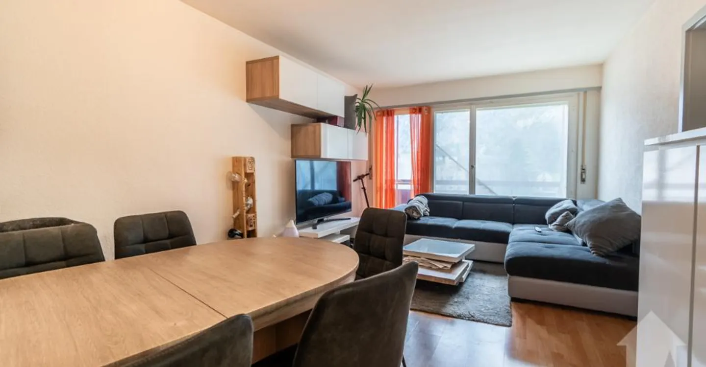 Bel Appartement en Attique à Saint-Maurice - Photo 1 sur 9