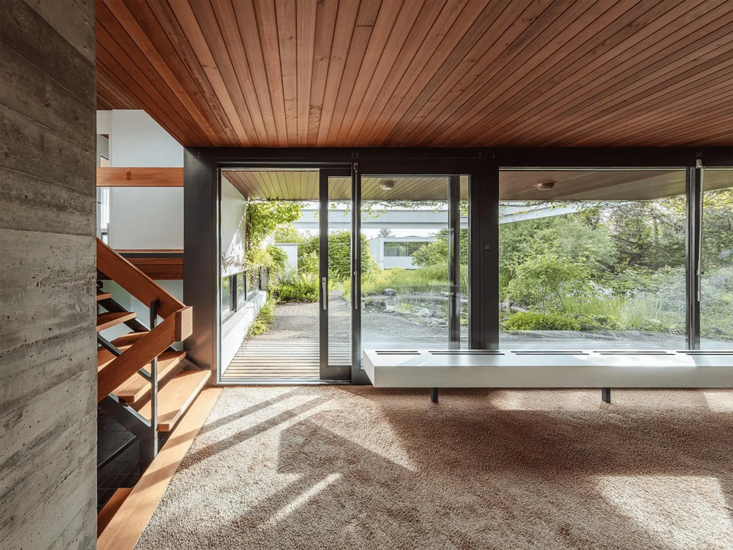 Einzigartiges Doppelhaus mit Naturweiher - Foto 3 von 4