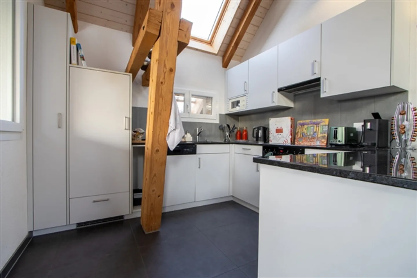 Charming 3.5-room apartment in a sunny location - Photo 2 of 11