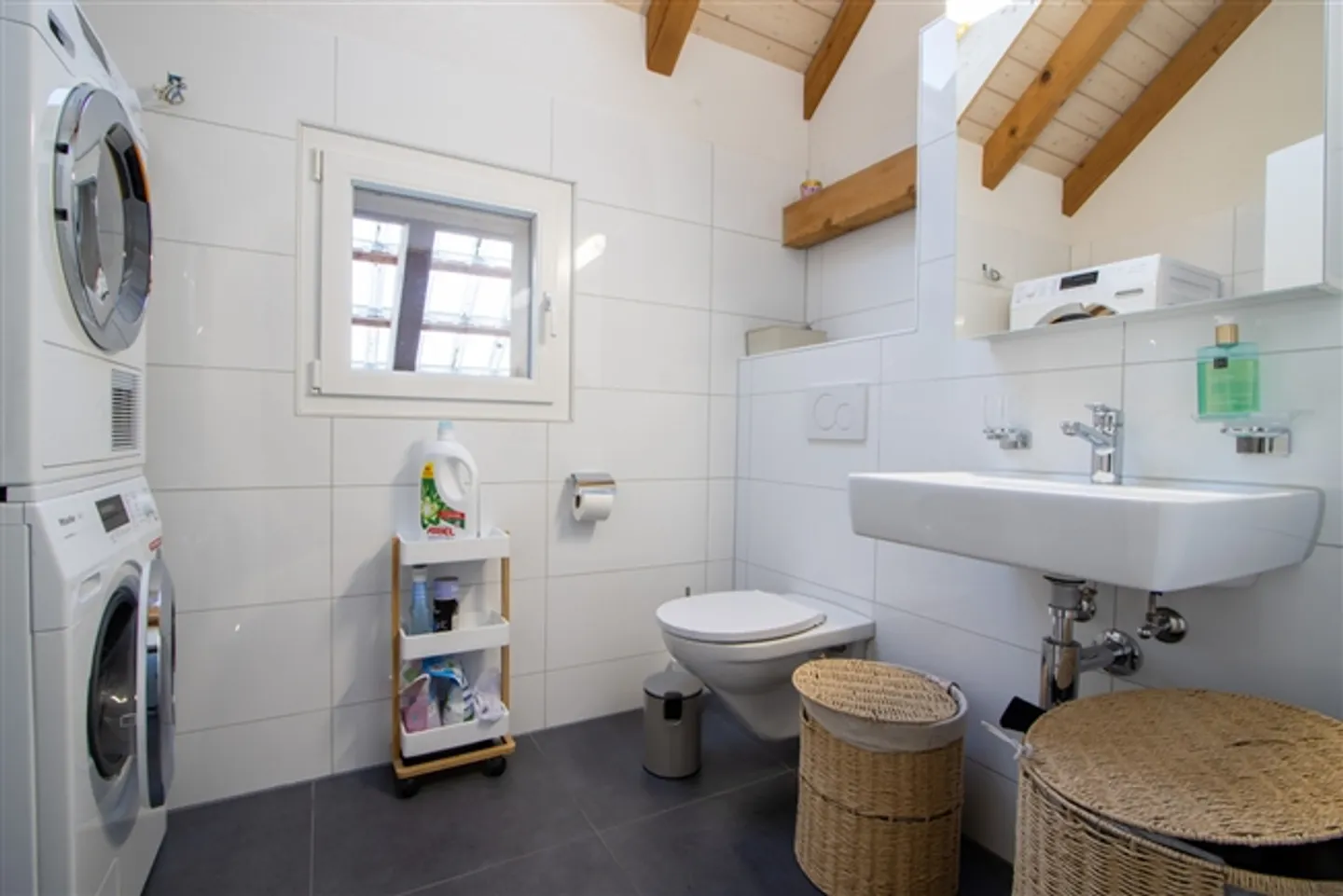 Charming 3.5-room apartment in a sunny location - Photo 7 of 11