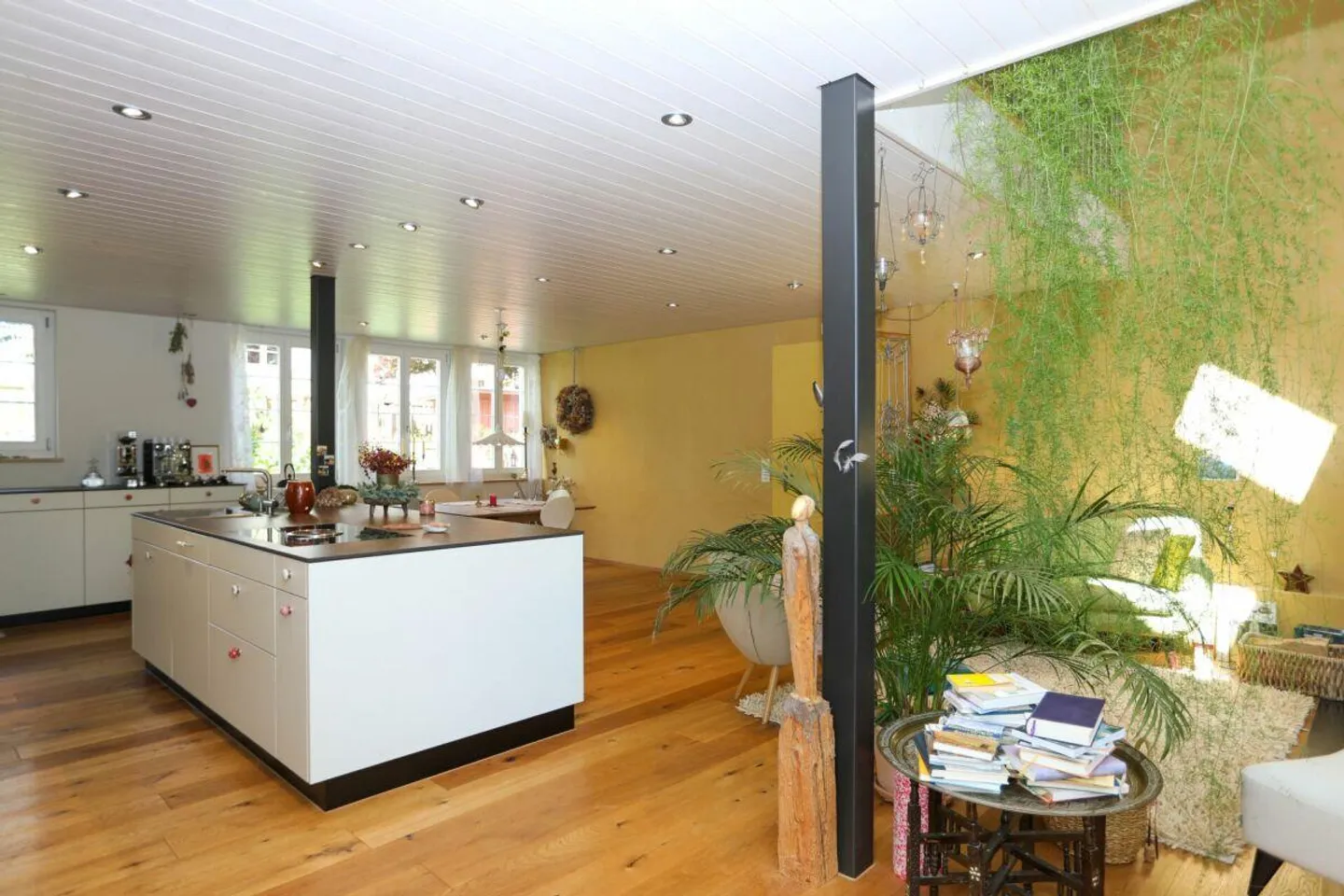 Maison bifamiliale avec magnifique jardin de fleurs - Un objet de passion! - Photo 4 sur 22