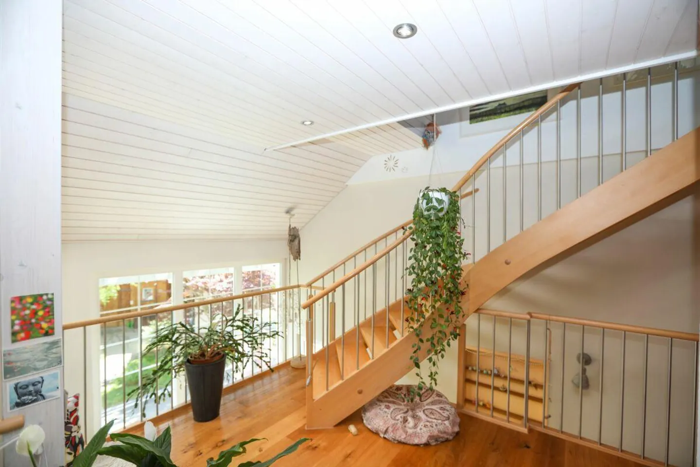 Maison bifamiliale avec magnifique jardin de fleurs - Un objet de passion! - Photo 6 sur 22