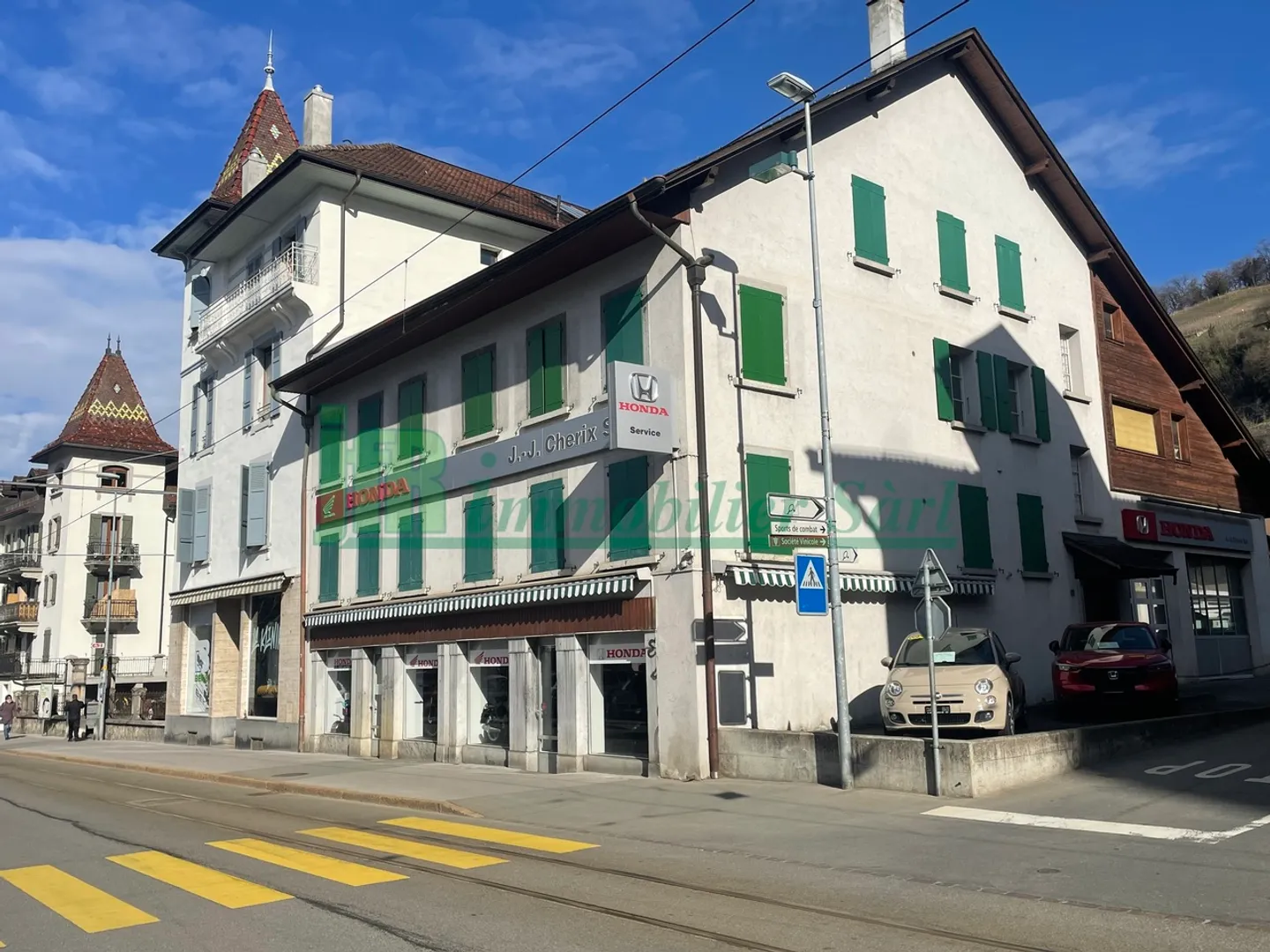 Wohn- und Geschäftshaus in Bex - Foto 1 von 10