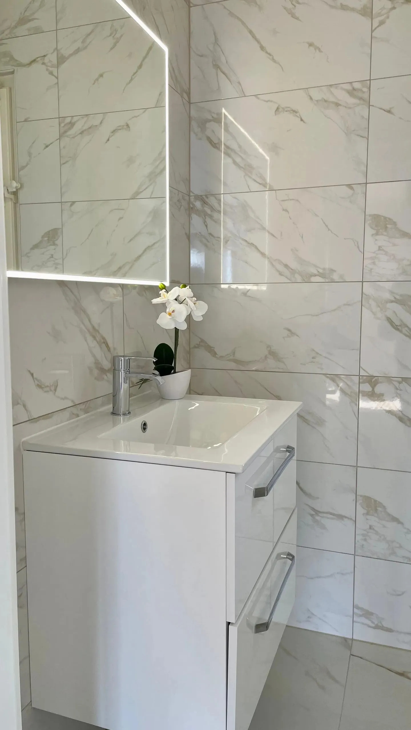 Luxury Chalet with Panoramic View in Chardonne - Photo 13 of 18