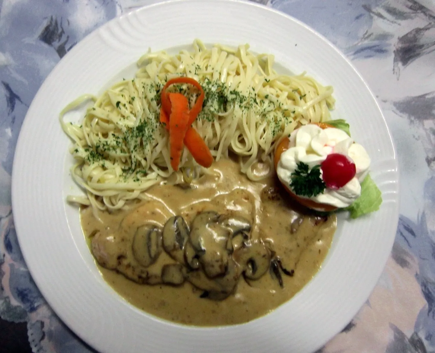 Discover a gastronomic or commercial opportunity in the Gürbetal near Thun - Photo 5 of 7