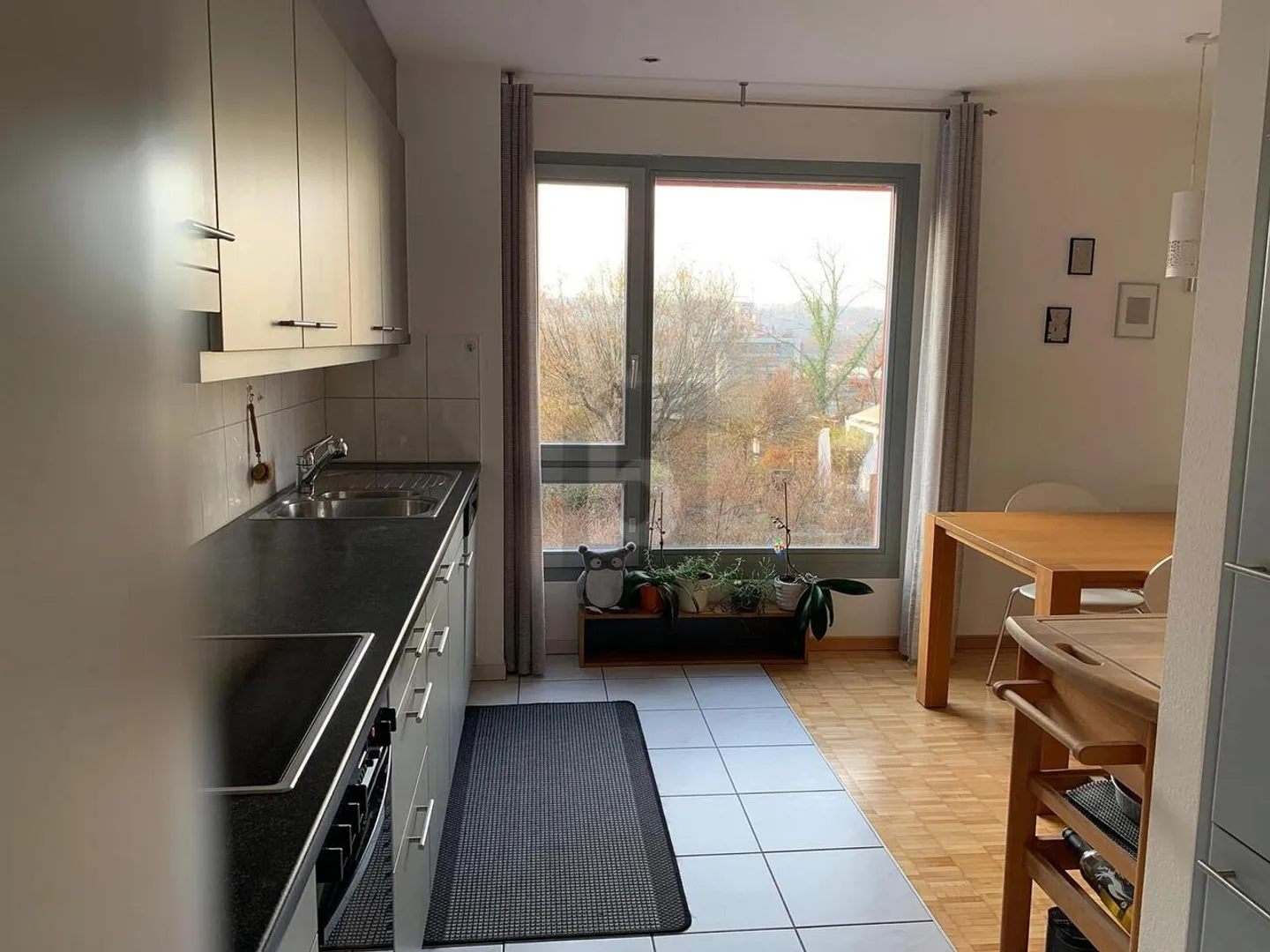 Helle Wohnung mit Naturpool - Foto 5 von 6