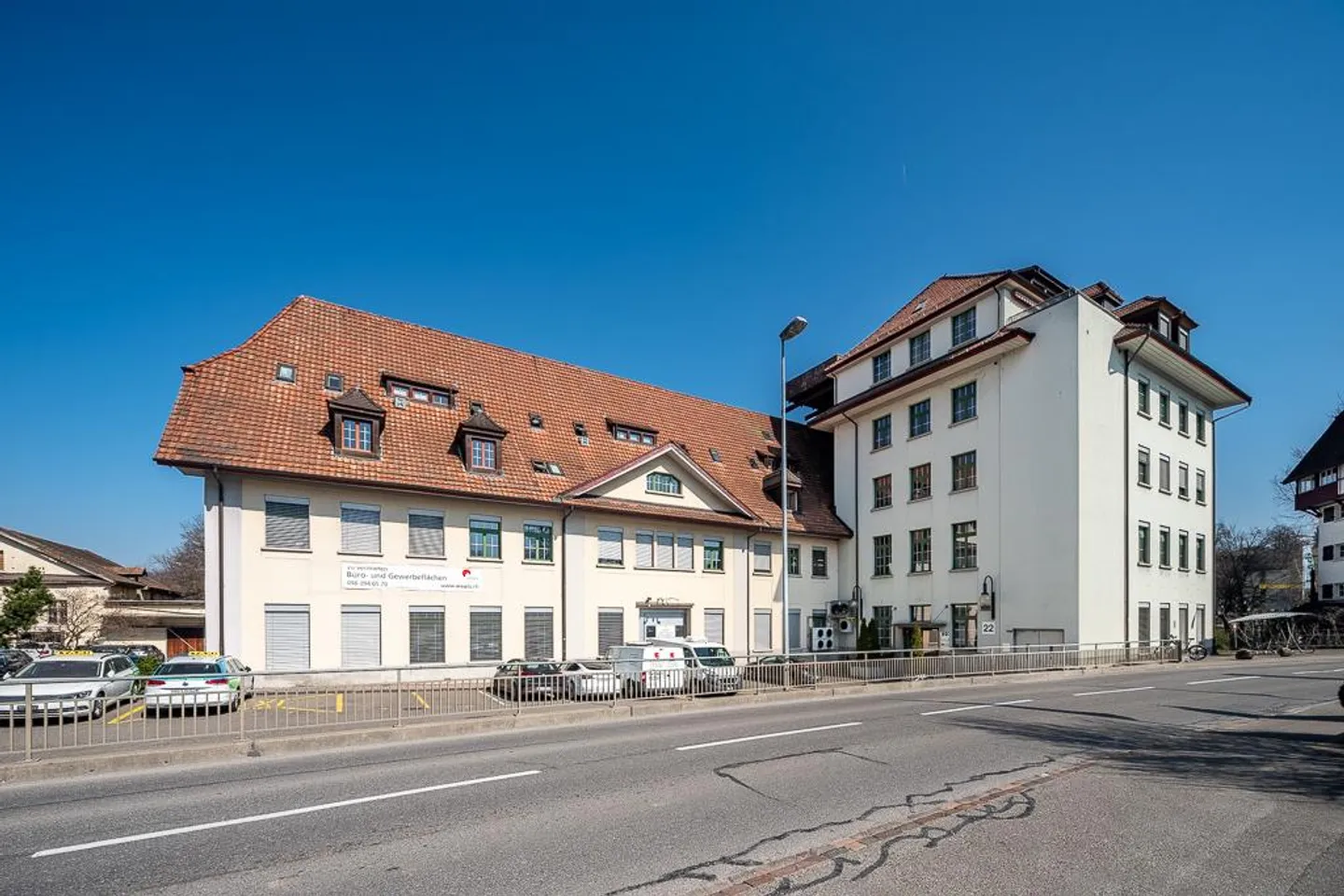 Attrazione immobile commerciale nel cuore di Lenzburg - Foto 1 di 8