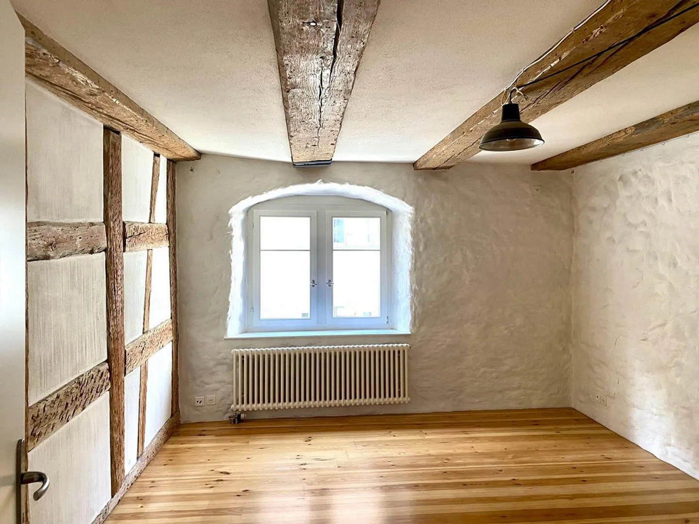 Appartamento di 3,5 stanze nel centro storico direttamente sul Reno con balcone - Foto 1 di 10