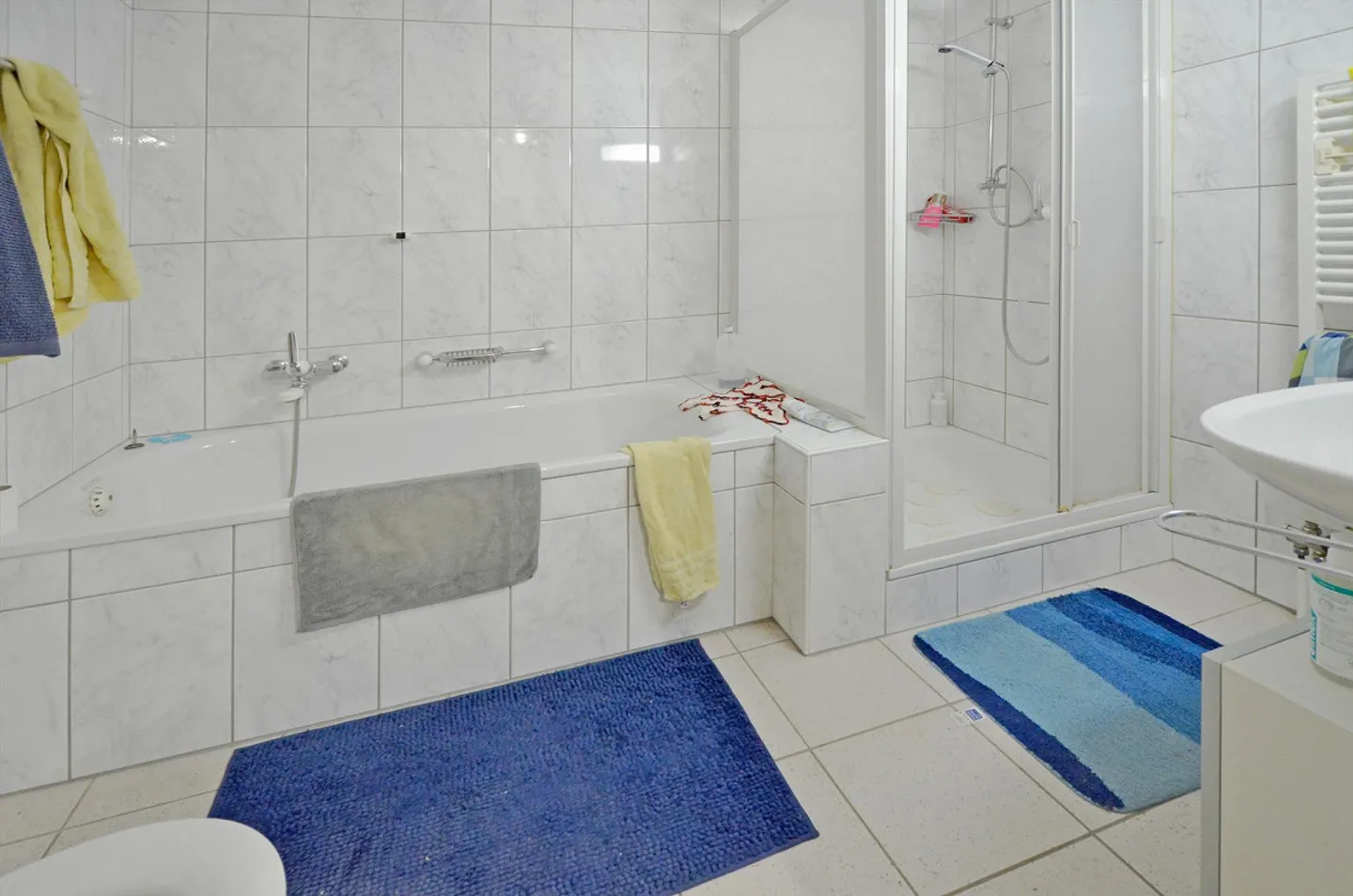 Edificio residenziale ed economico nella zona centrale di Hemmiken BL - Foto 8 di 14