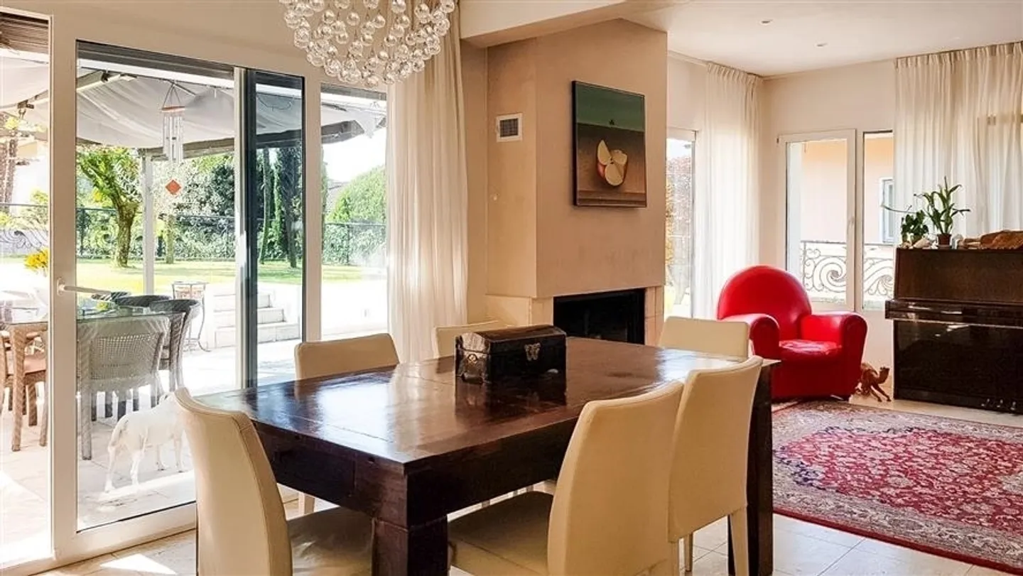 «Grande e luminosa casa unifamiliare a Melano» - Foto 4 di 4