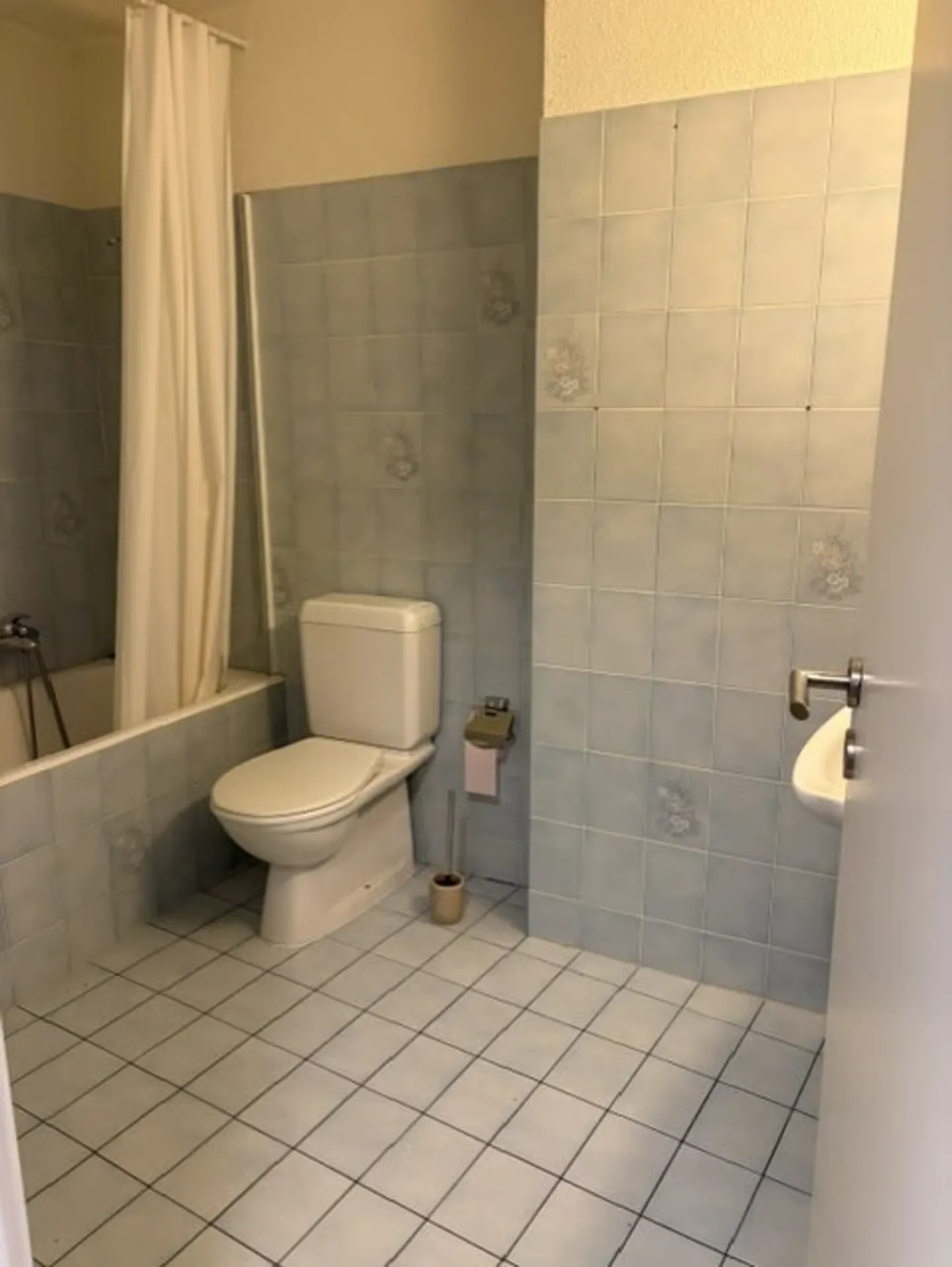 Schöne Wohnung von ~100 m2 in einem Einfamilienhaus mit Terrasse - Foto 10 von 10