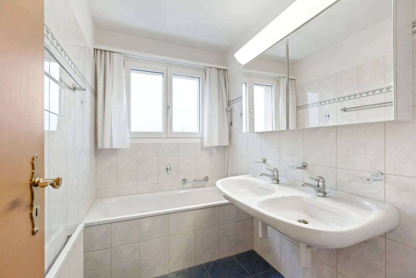 Renovierungsbedürftige Wohnung - Foto 8 von 9