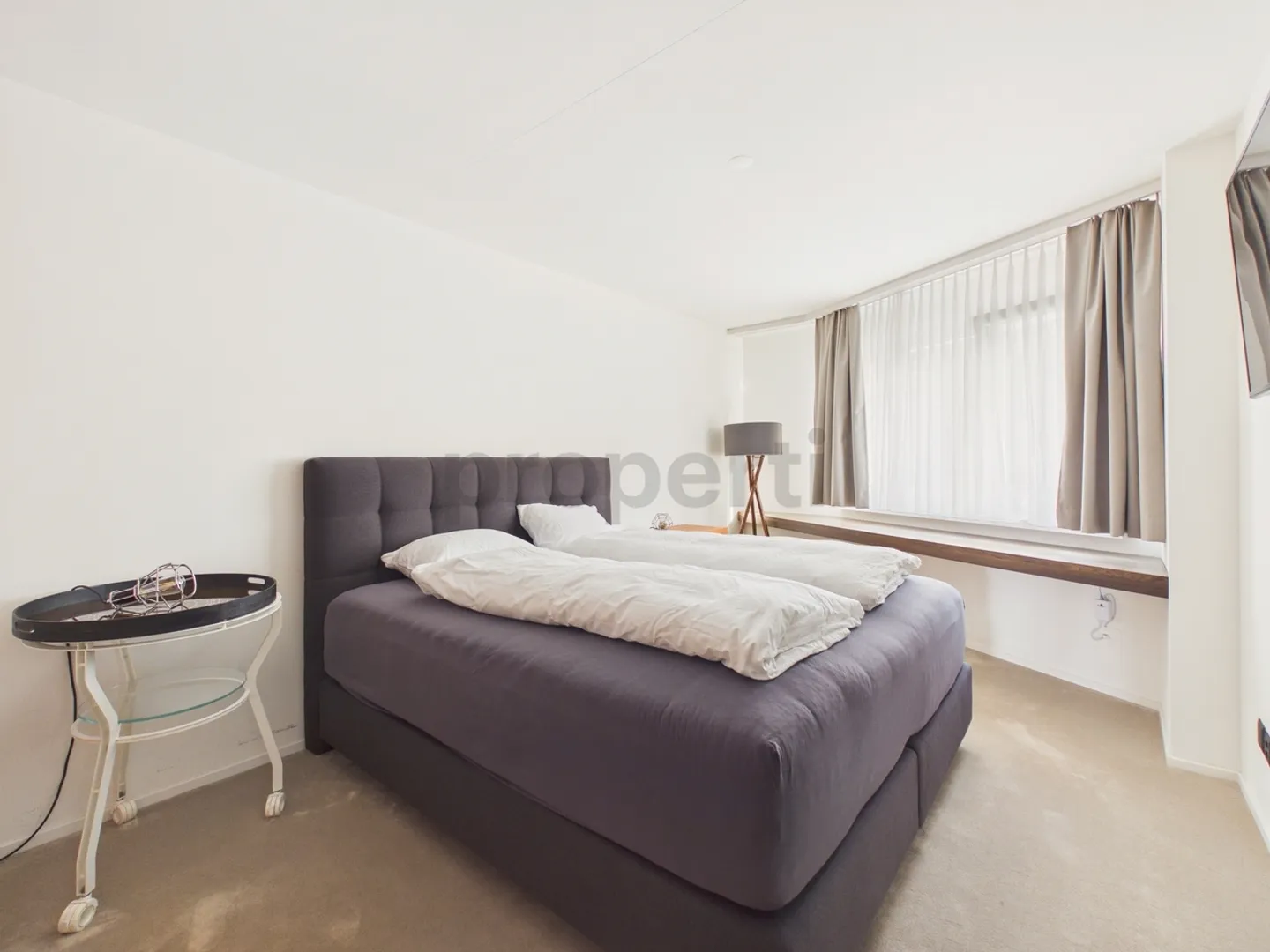 Furnished 3.5-room apartment with balcony, Zurich - Photo 7 of 13