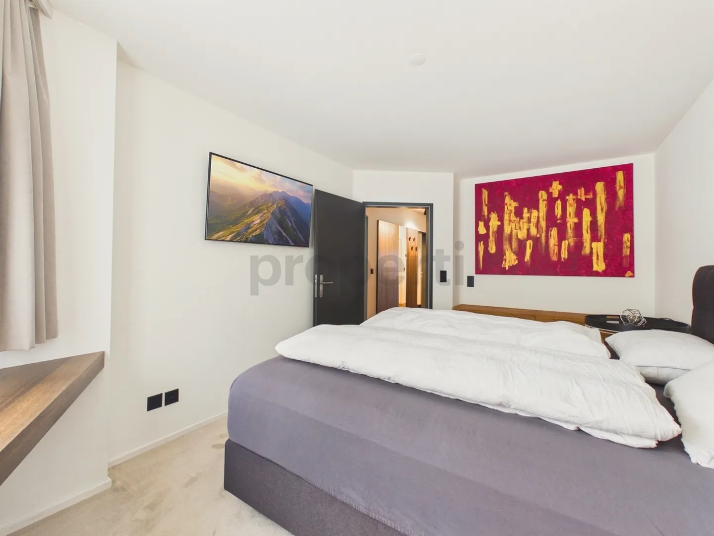 Furnished 3.5-room apartment with balcony, Zurich - Photo 8 of 13