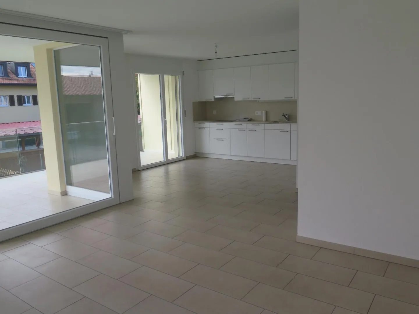 Charmante Wohnung in Chavannes - Foto 4 von 13