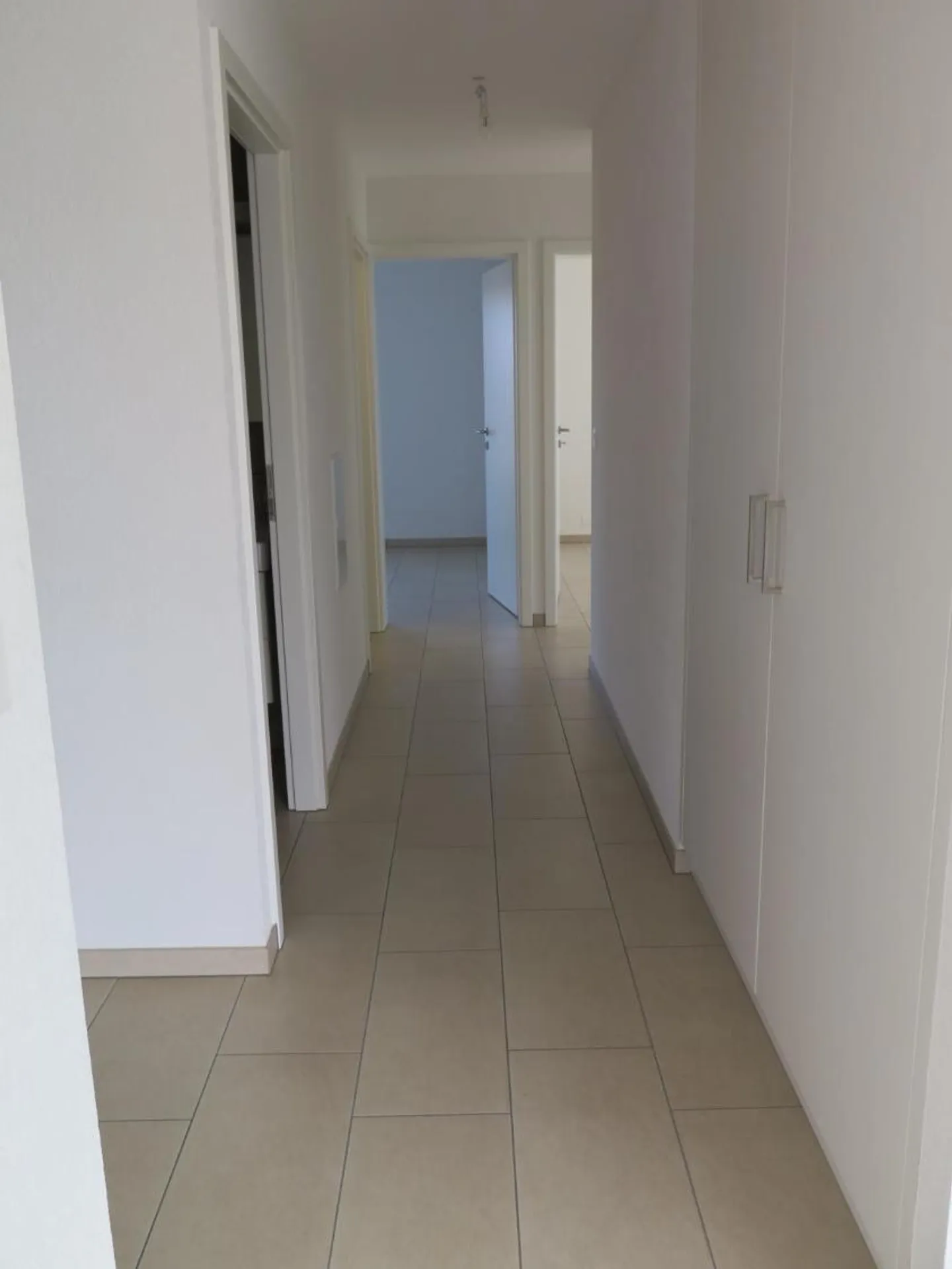 Charmante Wohnung in Chavannes - Foto 10 von 13