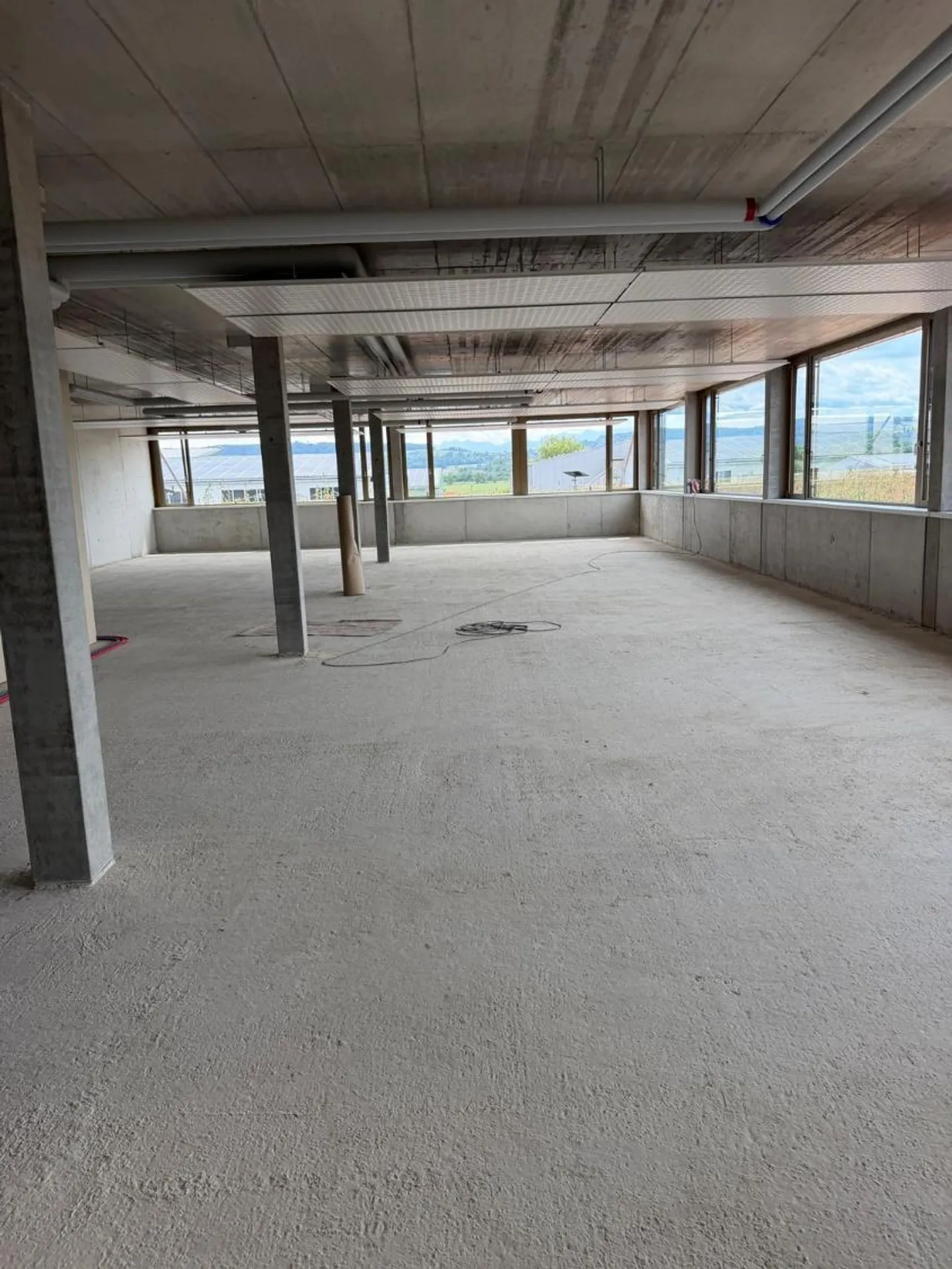 Uffici in affitto, spazi modulari da 270 m² a 1'900 m² a Saint-Aubin (Broye, FR) - Foto 3 di 8
