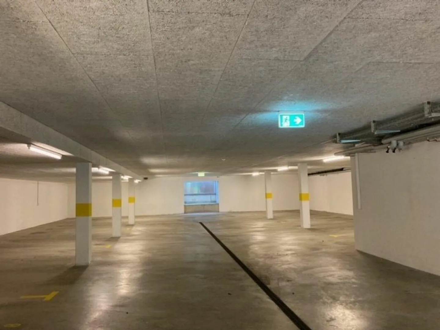 Flexible Parkplätze zu Vermieten - Foto 1 von 5